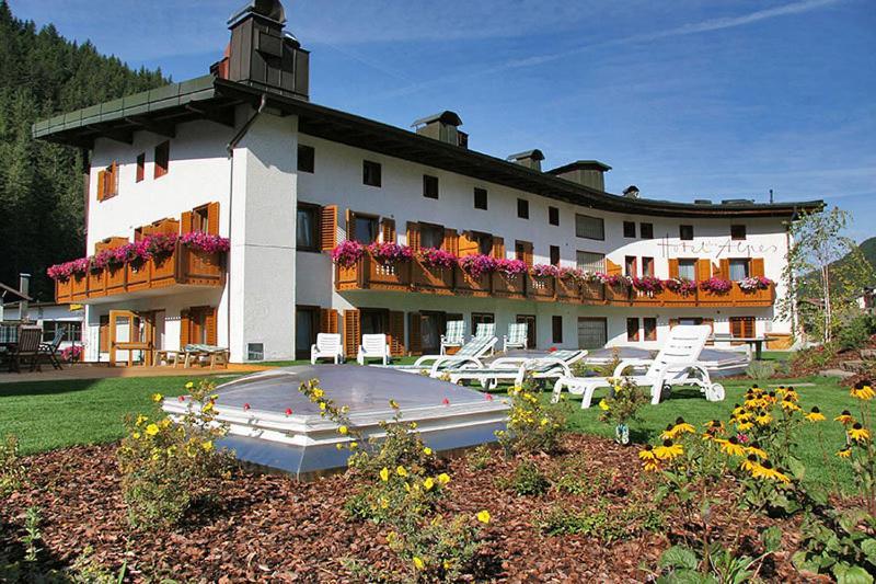 Hotel Des Alpes 셀바디발가르디나 외부 사진